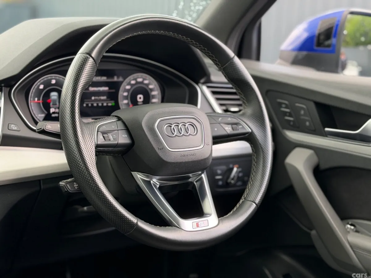 Audi Q5 SUV, Diesel, 2022, Blue