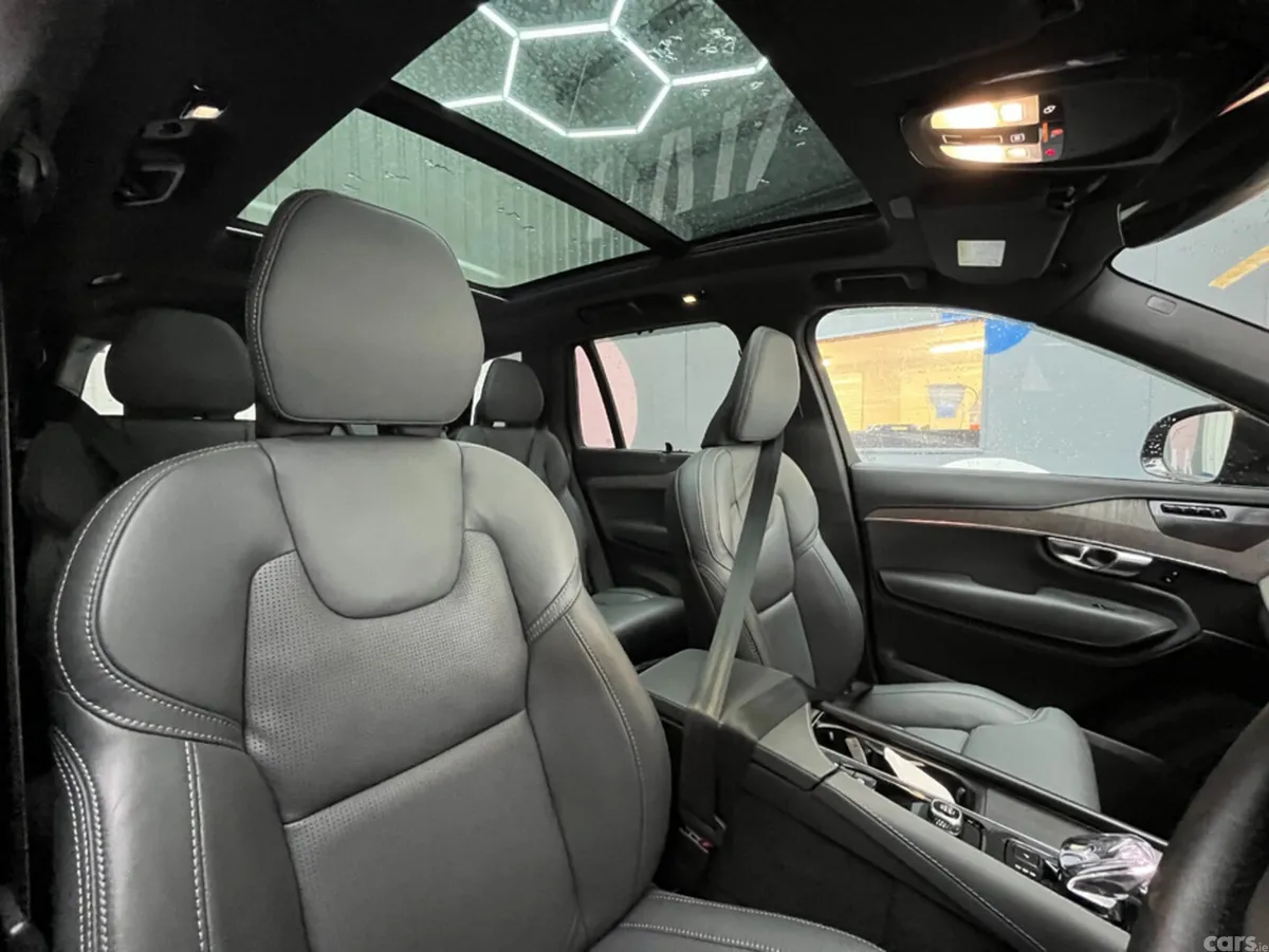 Volvo XC90 SUV, Petrol Plug-in Hybrid, 2023, Blue
