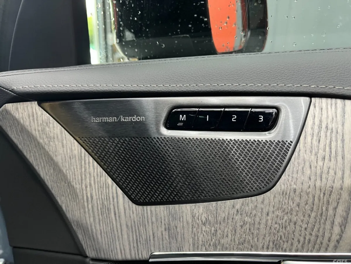 Volvo XC90 SUV, Petrol Plug-in Hybrid, 2023, Blue