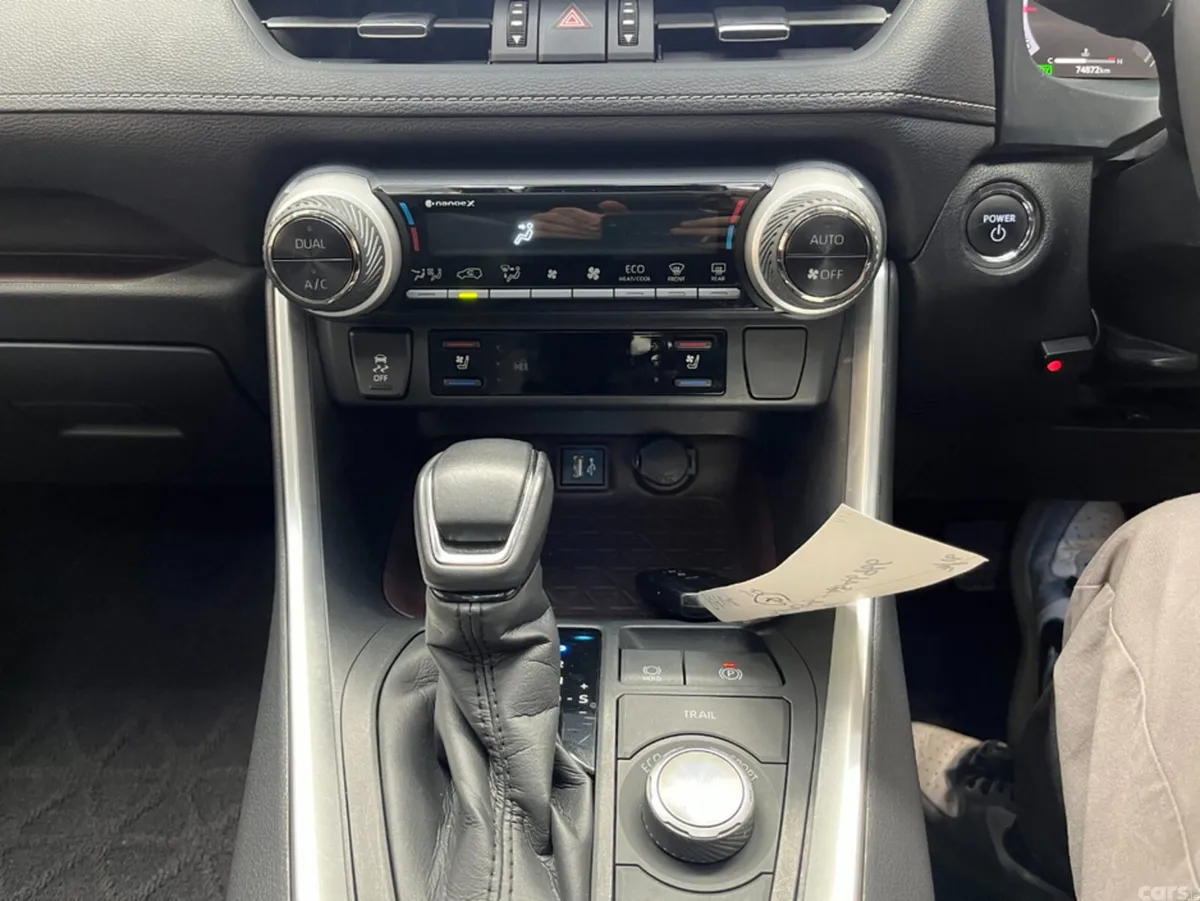 Toyota RAV4 SUV, Petrol Hybrid, 2023, White