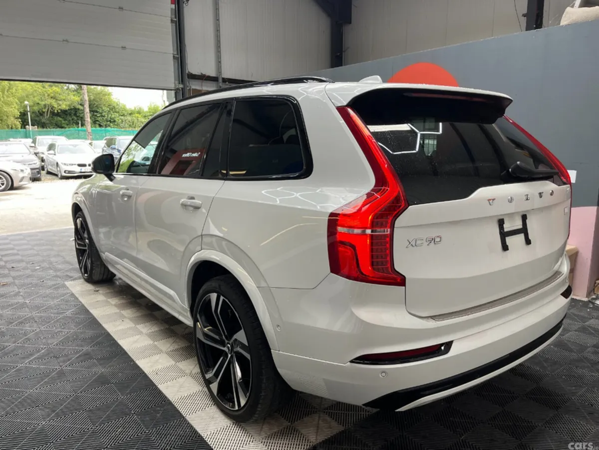 Volvo XC90 SUV, Petrol Plug-in Hybrid, 2023, White