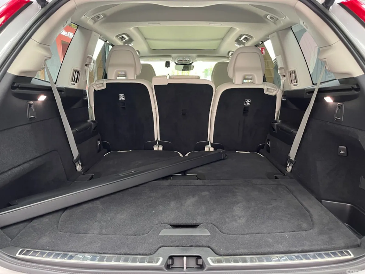 Volvo XC90 SUV, Petrol Plug-in Hybrid, 2023, White