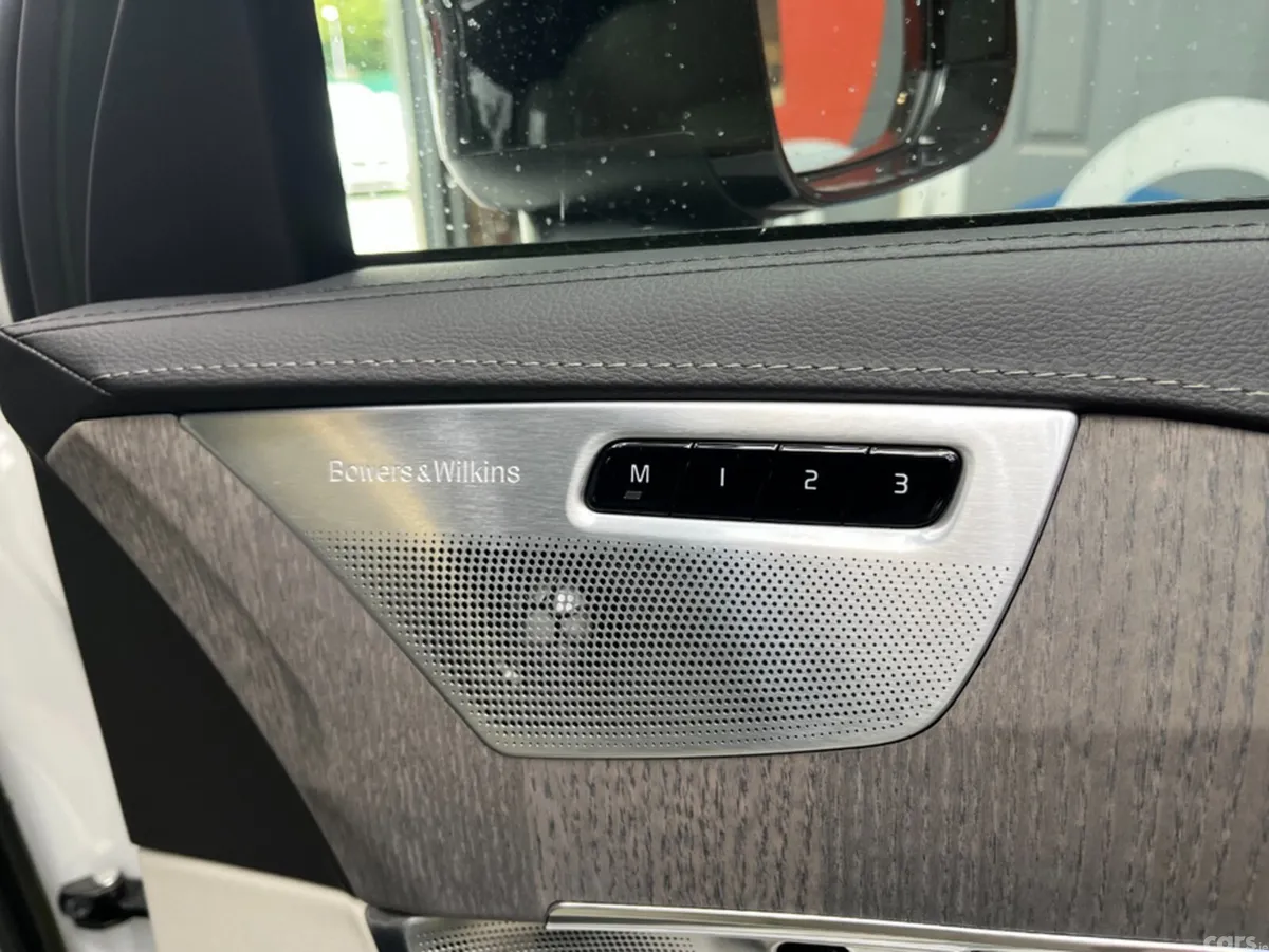 Volvo XC90 SUV, Petrol Plug-in Hybrid, 2023, White