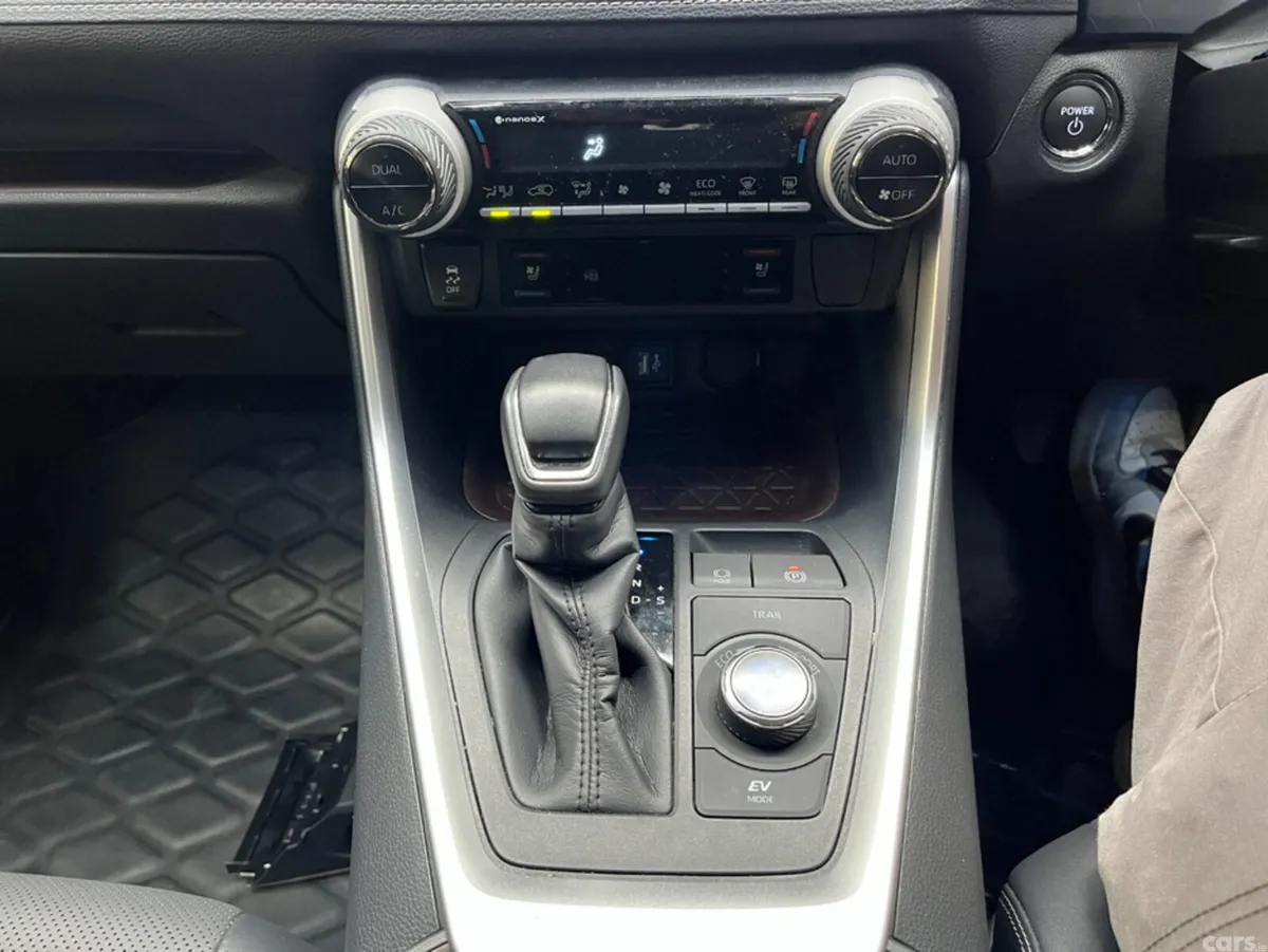Toyota RAV4 SUV, Petrol Hybrid, 2024, Black