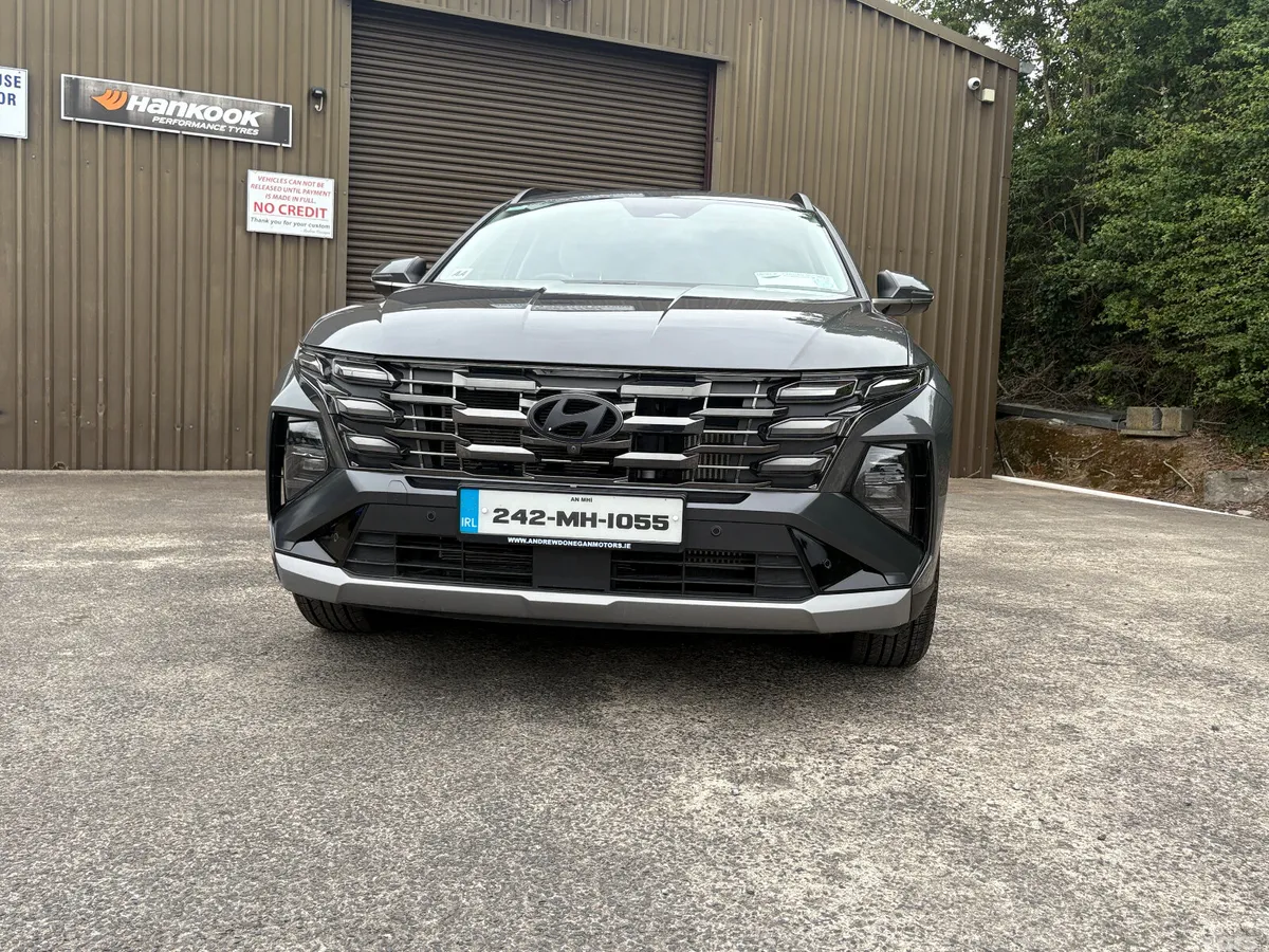 Hyundai Tucson SUV, Diesel, 2024, Grey