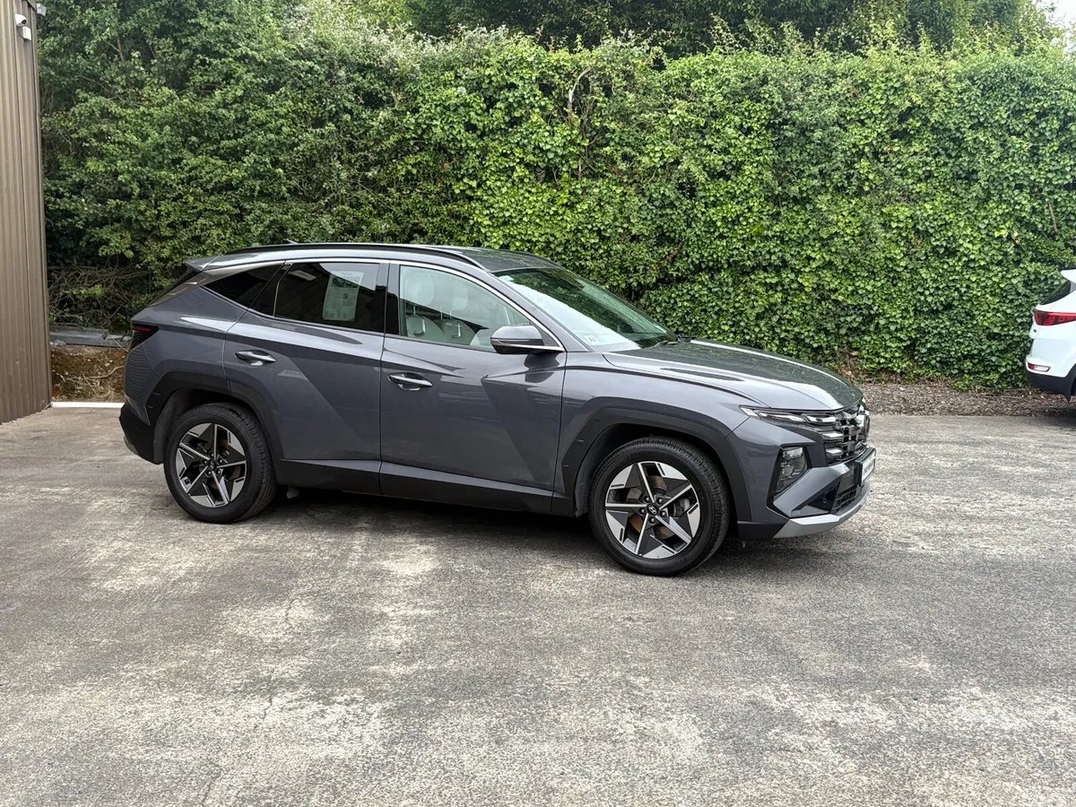 Hyundai Tucson SUV, Diesel, 2024, Grey