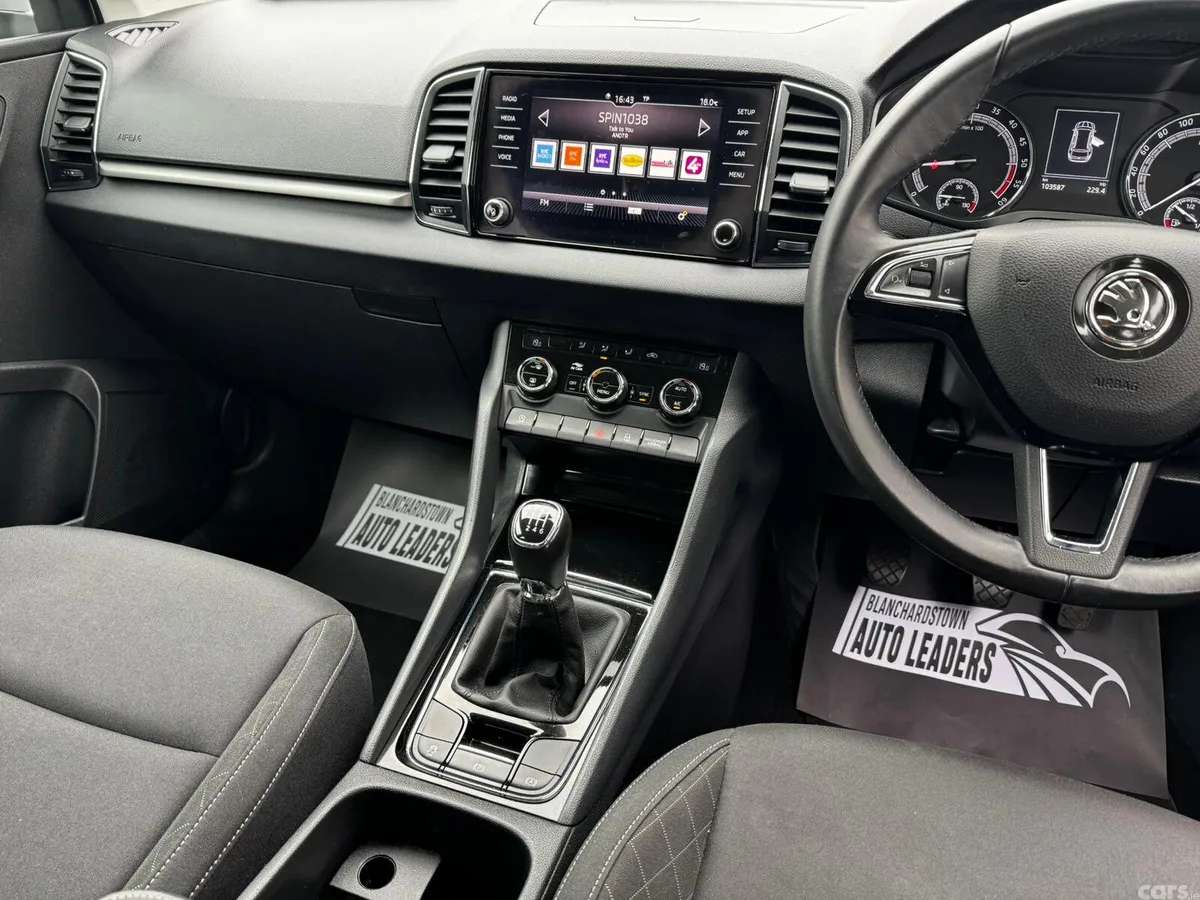 Skoda Karoq SUV, Diesel, 2019, Grey