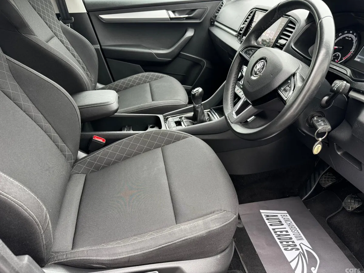 Skoda Karoq SUV, Diesel, 2019, Grey
