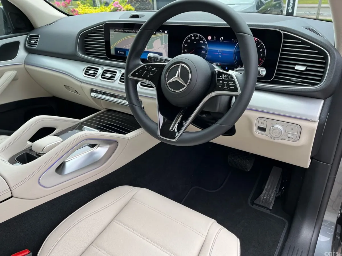 Mercedes-Benz GLE SUV, Diesel Plug-in Hybrid, 2026, Grey