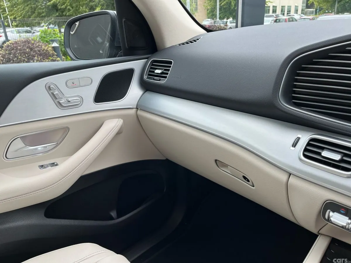 Mercedes-Benz GLE SUV, Diesel Plug-in Hybrid, 2026, Grey