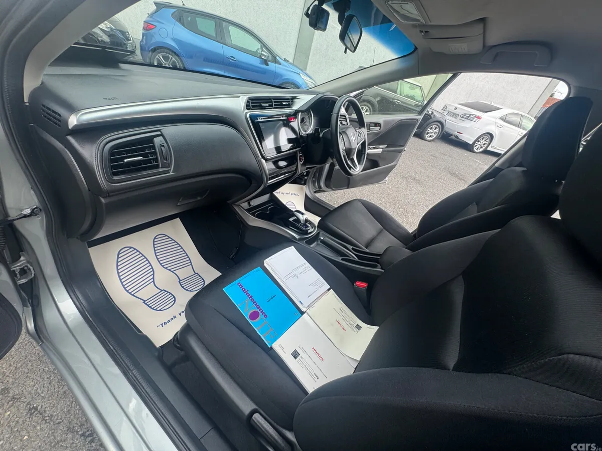 Honda Grace Saloon, Petrol Hybrid, 2014, Silver