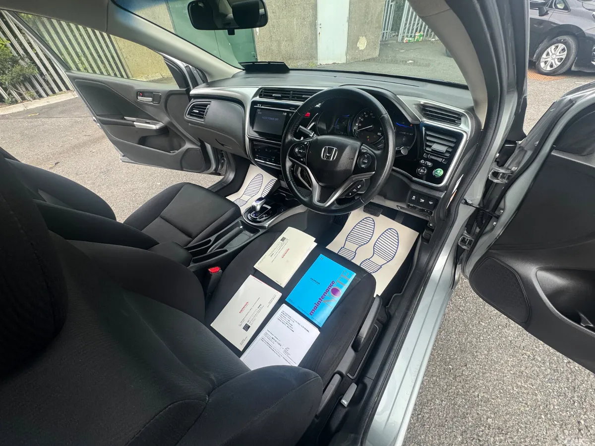 Honda Grace Saloon, Petrol Hybrid, 2014, Silver