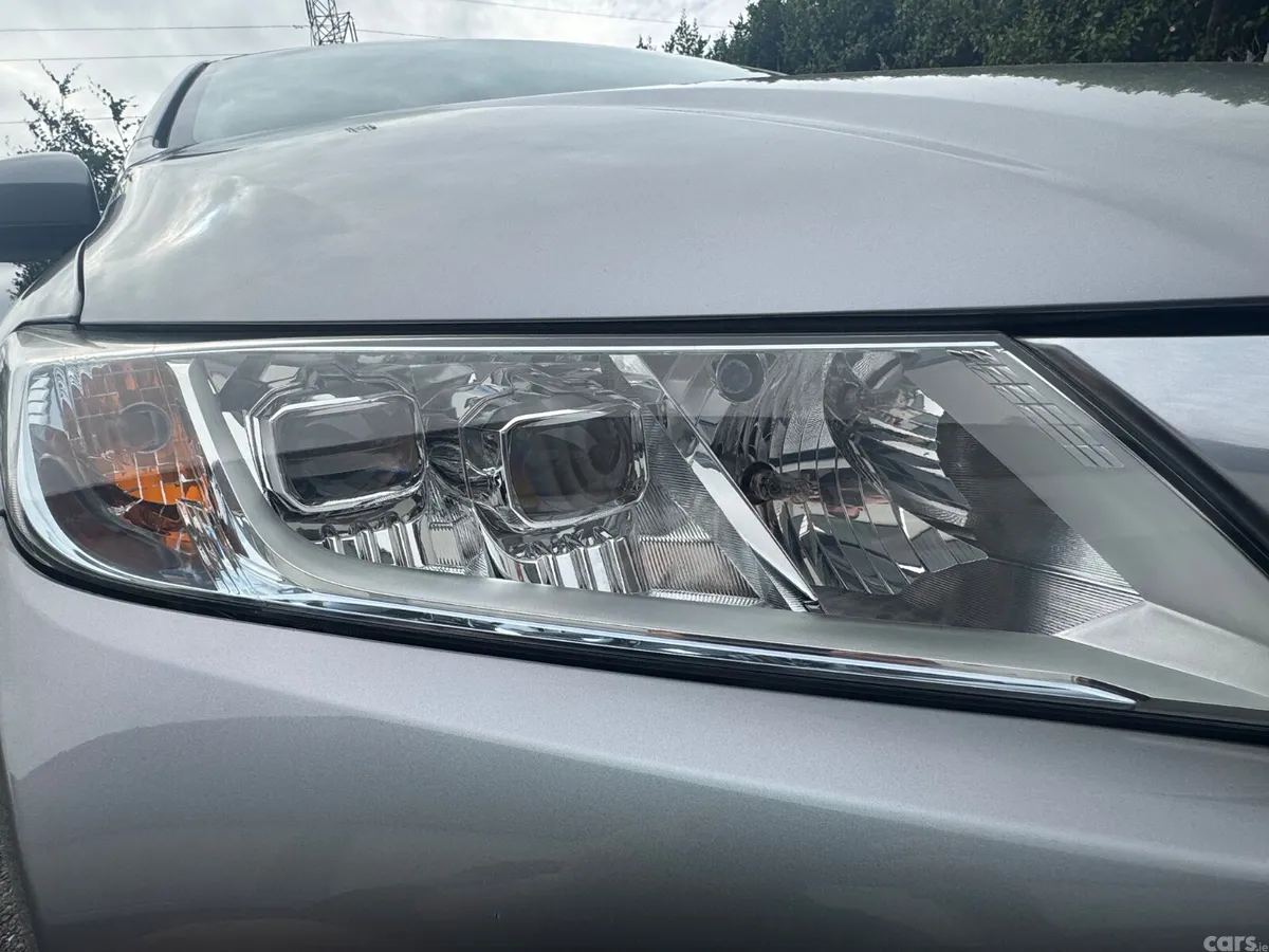 Honda Grace Saloon, Petrol Hybrid, 2014, Silver