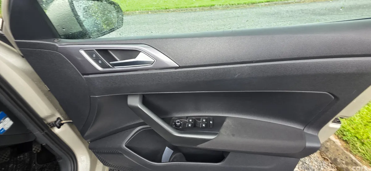Volkswagen Polo Hatchback, Petrol, 2019, Gold