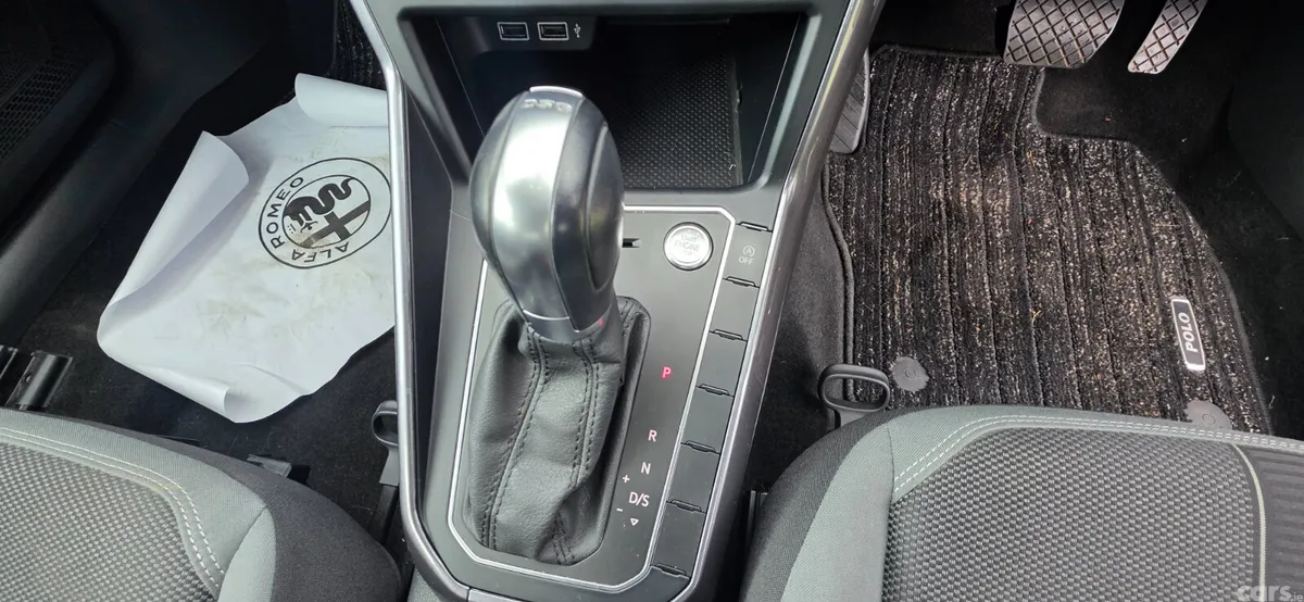 Volkswagen Polo Hatchback, Petrol, 2019, Gold
