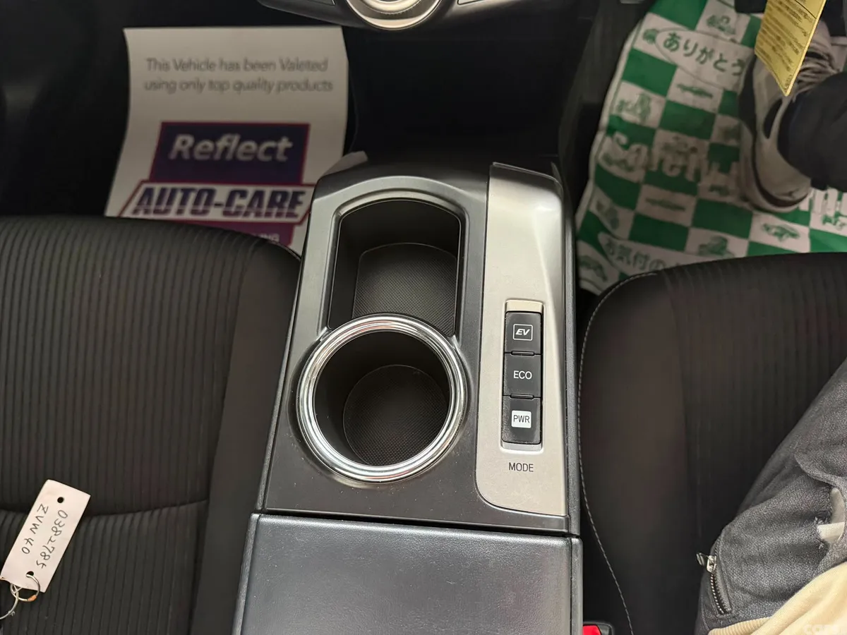 Toyota Prius MPV, Petrol Hybrid, 2020, Black