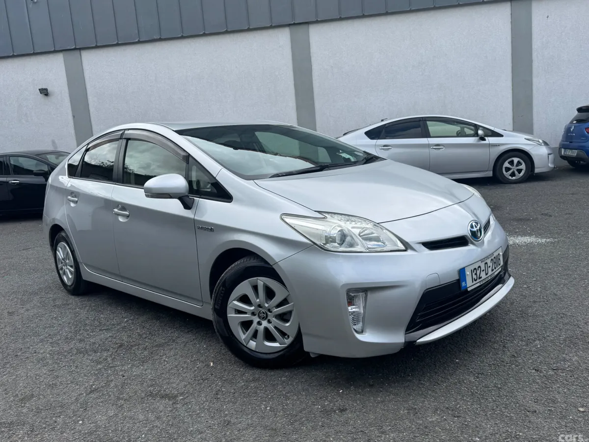 Toyota Prius Hatchback, Petrol Hybrid, 2013, Silver