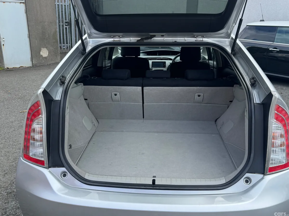 Toyota Prius Hatchback, Petrol Hybrid, 2013, Silver