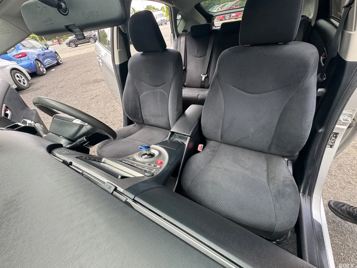 Toyota Prius Hatchback, Petrol Hybrid, 2013, Silver