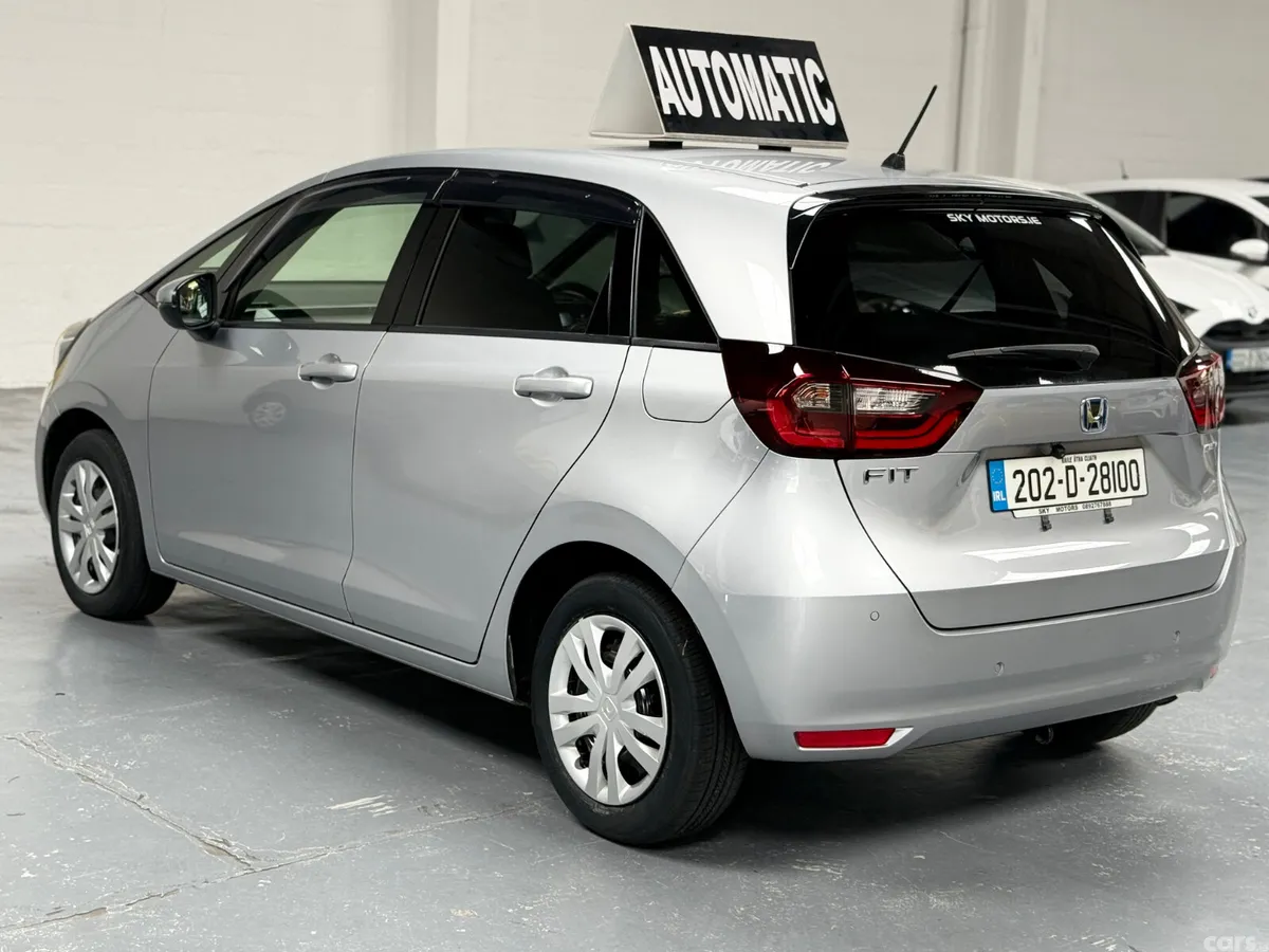 Honda Jazz Hatchback, Petrol Hybrid, 2020, Silver