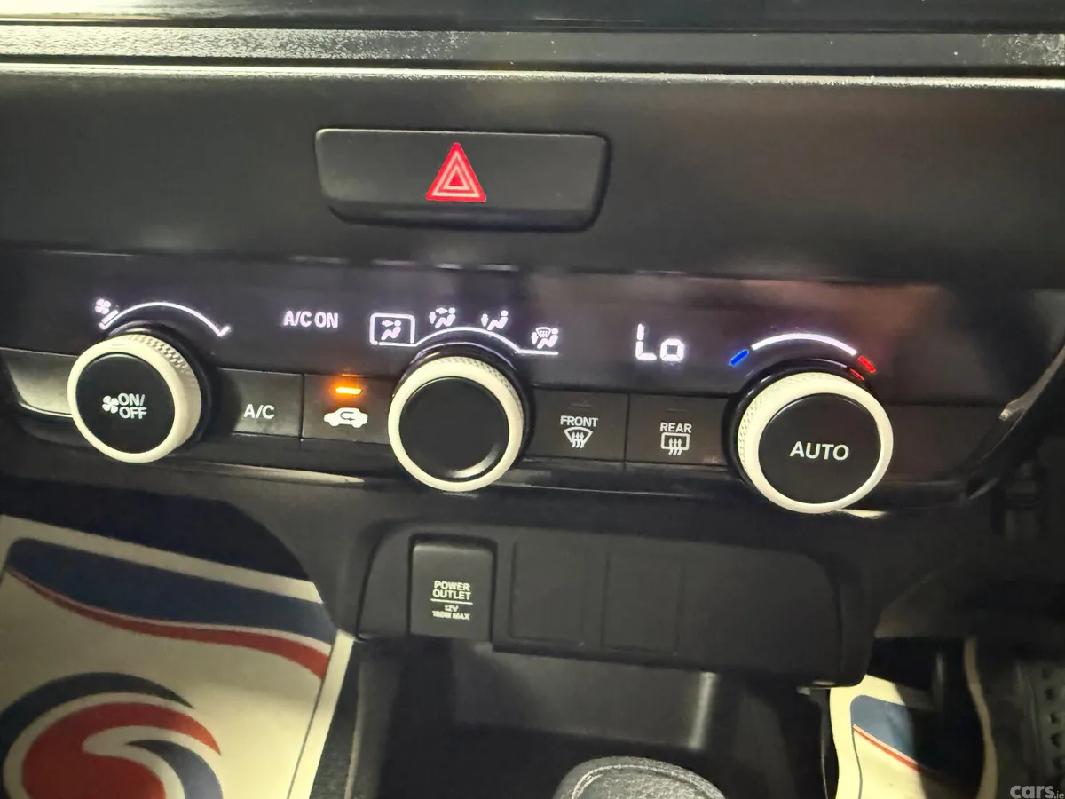 Honda Jazz Hatchback, Petrol Hybrid, 2020, Silver