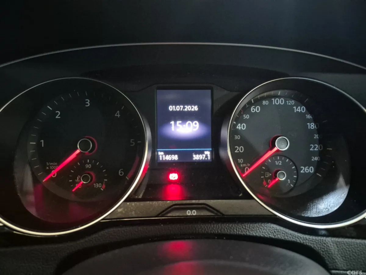 Volkswagen Passat Saloon, Diesel, 2022, Blue