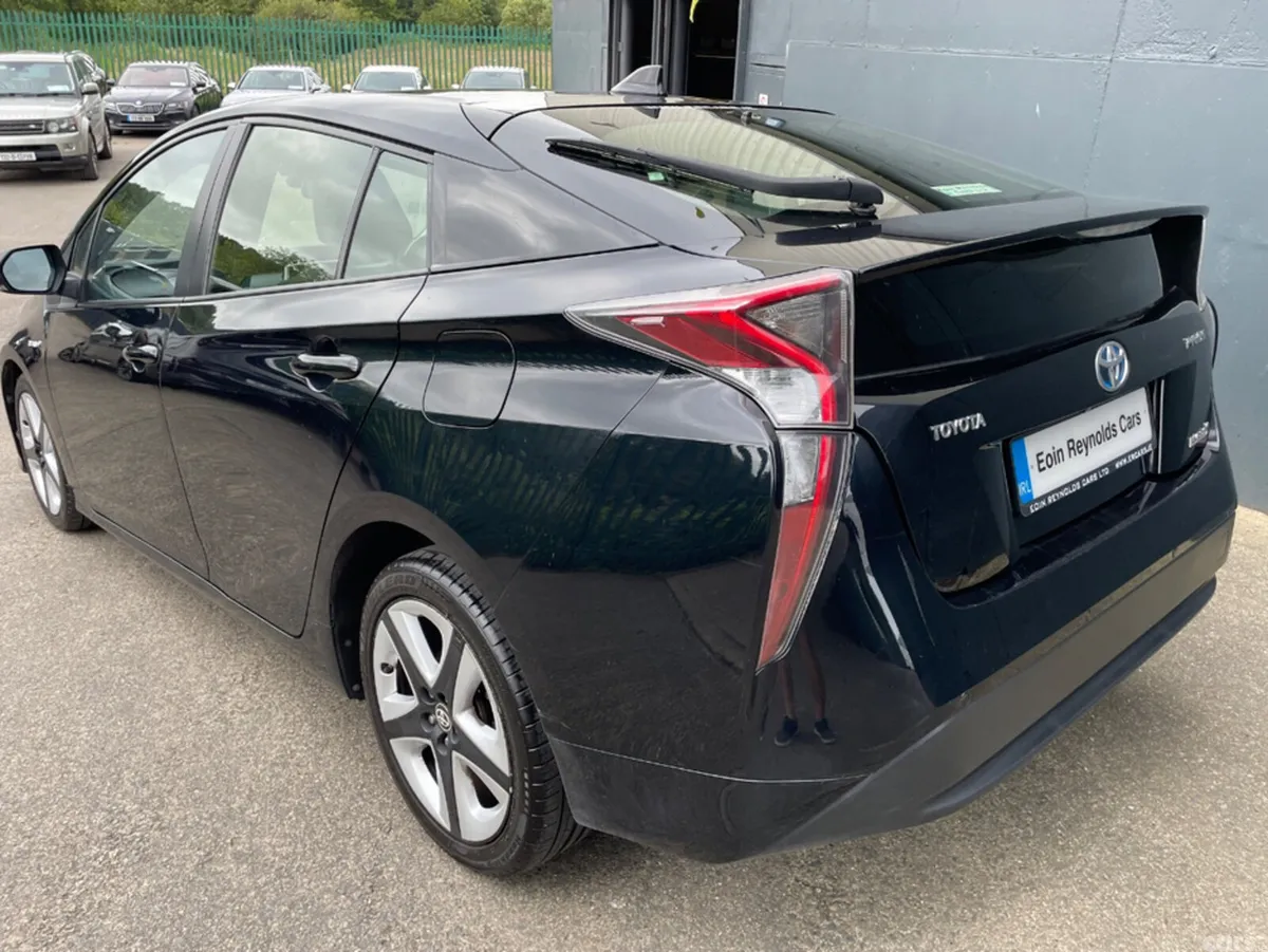 Toyota Prius Hatchback, Petrol Hybrid, 2016, Black