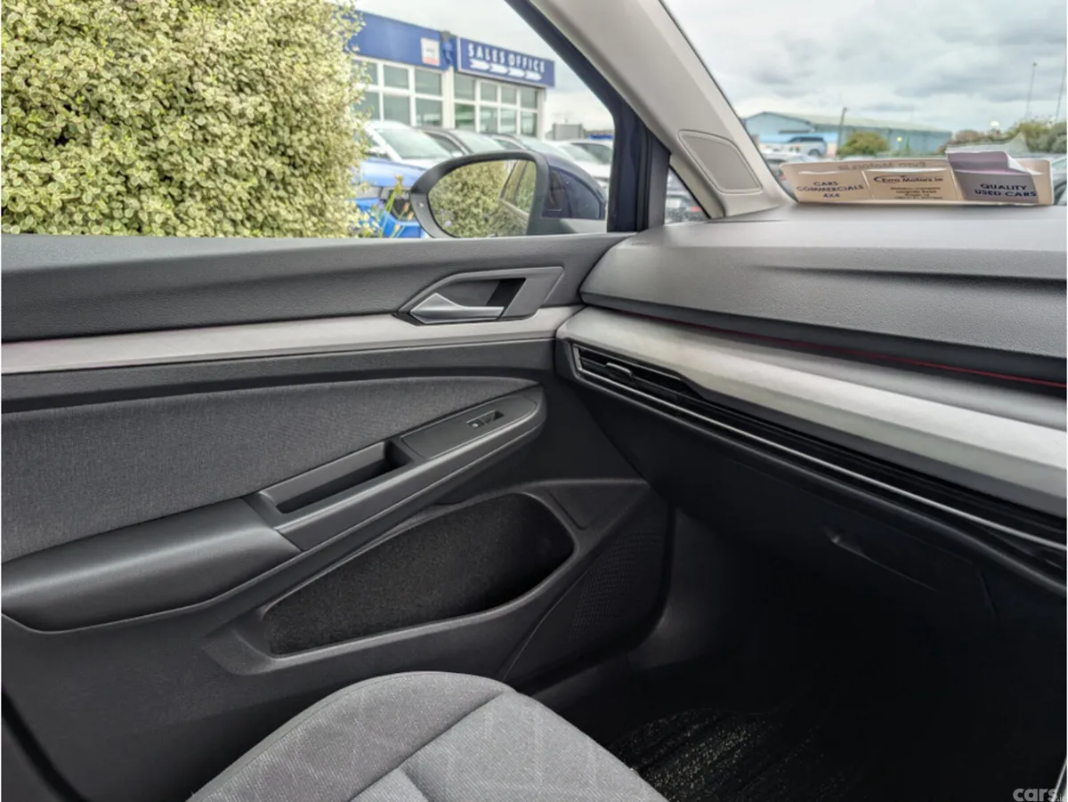 Volkswagen Golf Hatchback, Diesel, 2023, Blue