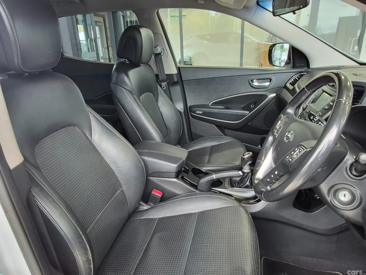 Hyundai Santa Fe SUV, Diesel, 2013, Silver