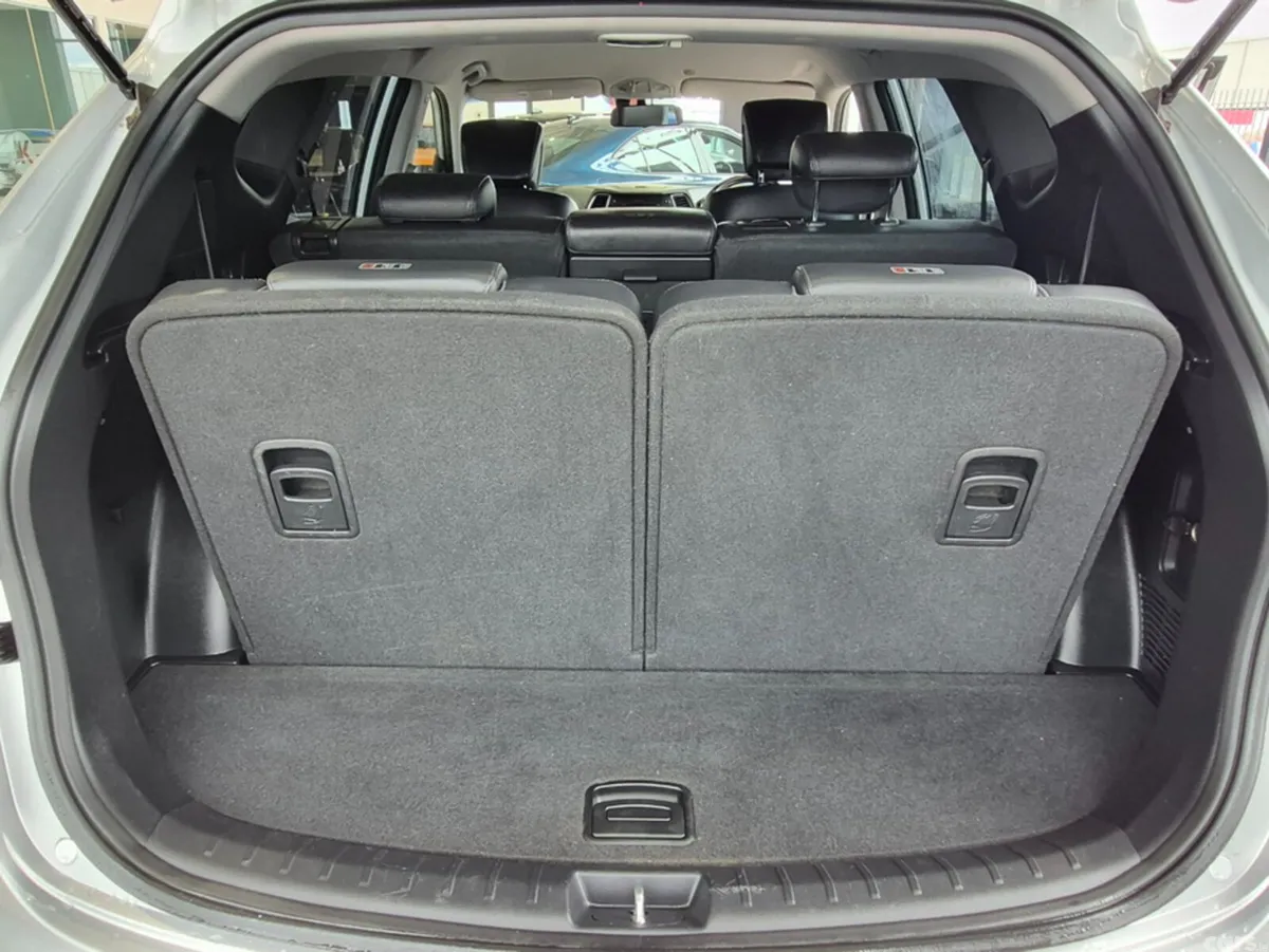 Hyundai Santa Fe SUV, Diesel, 2013, Silver