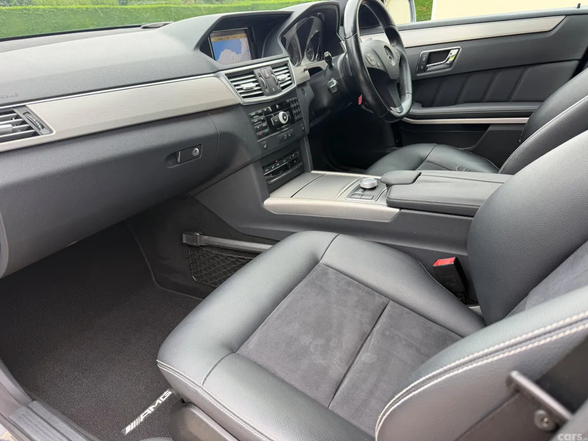 Mercedes-Benz E-Class Saloon, Diesel, 2009, Silver