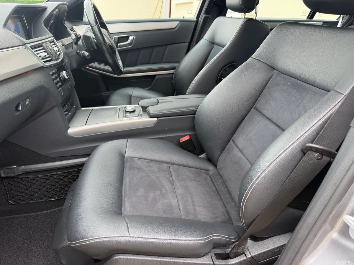 Mercedes-Benz E-Class Saloon, Diesel, 2009, Silver