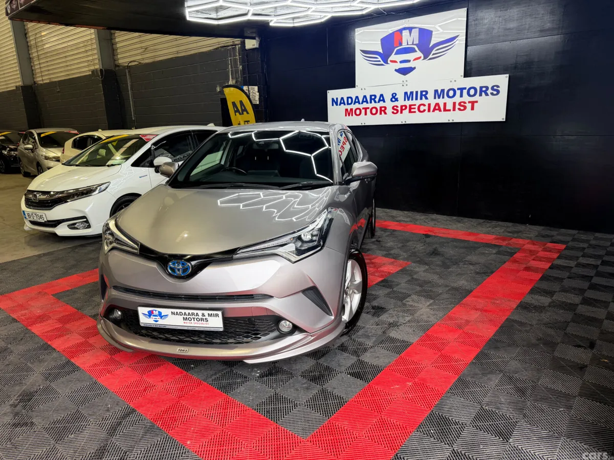 Toyota C-HR SUV, Petrol Hybrid, 2018, Silver