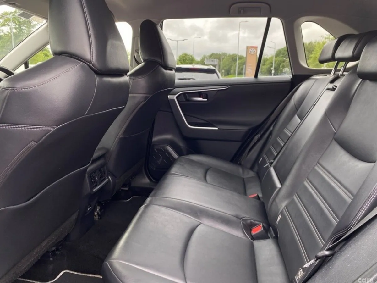 Toyota RAV4 SUV, Petrol Hybrid, 2023, Blue