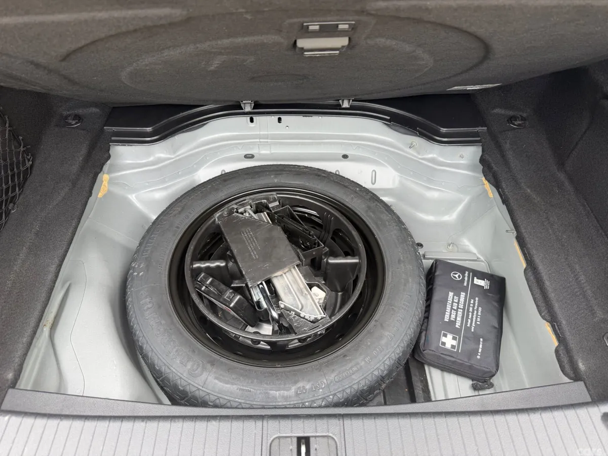Mercedes-Benz E-Class Saloon, Diesel, 2009, Silver
