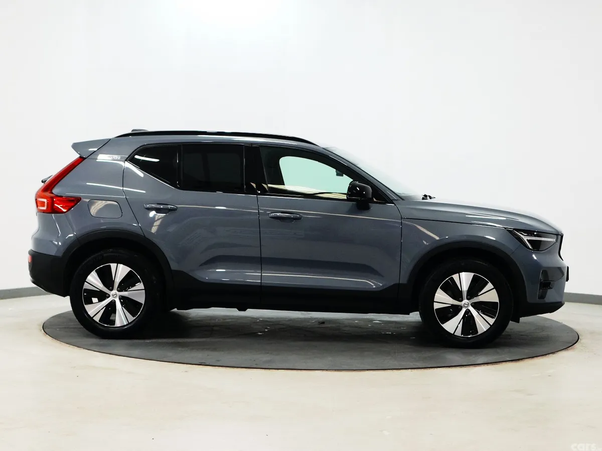 Volvo XC40 SUV, Petrol Hybrid, 2023, Grey