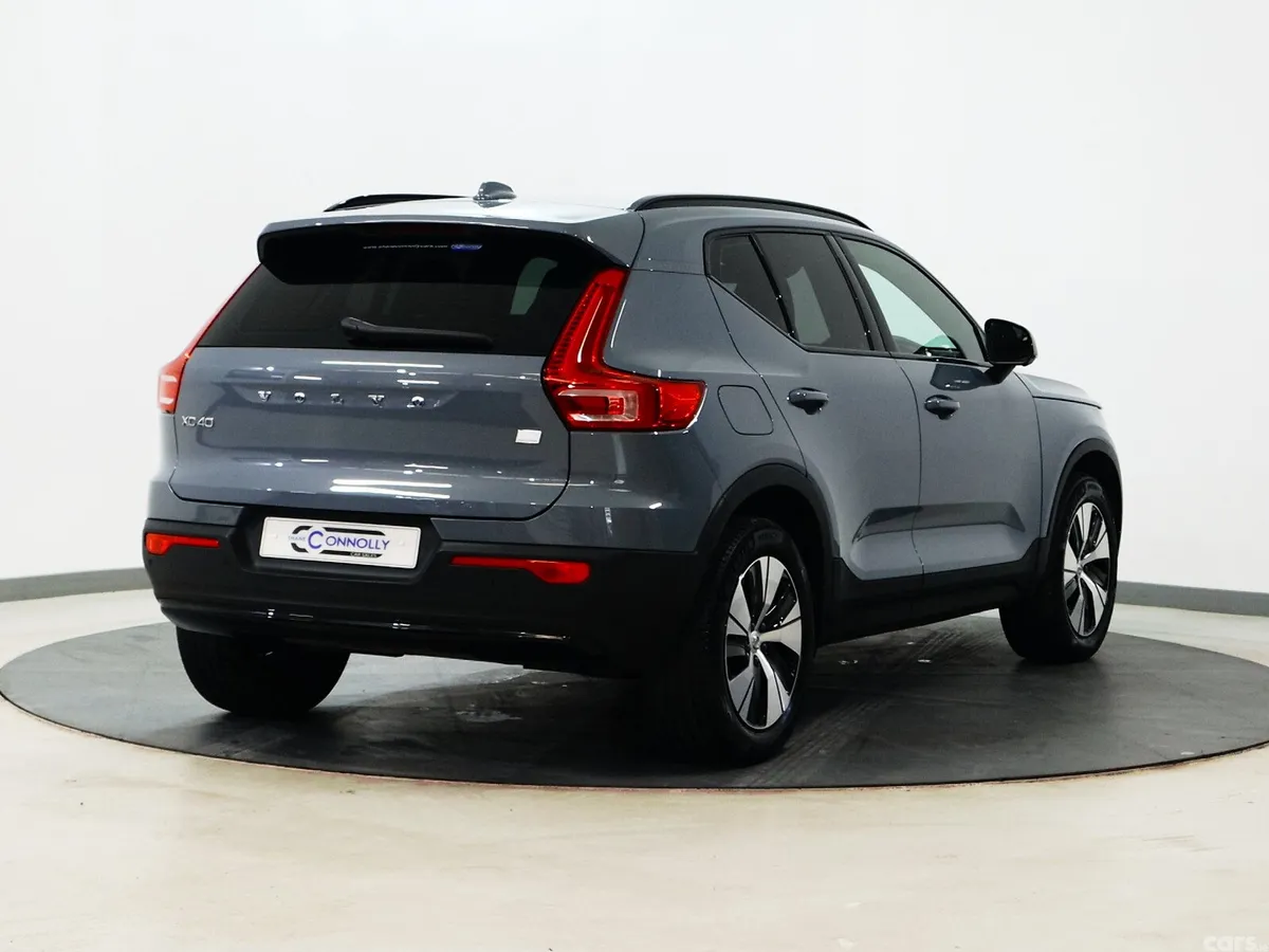 Volvo XC40 SUV, Petrol Hybrid, 2023, Grey