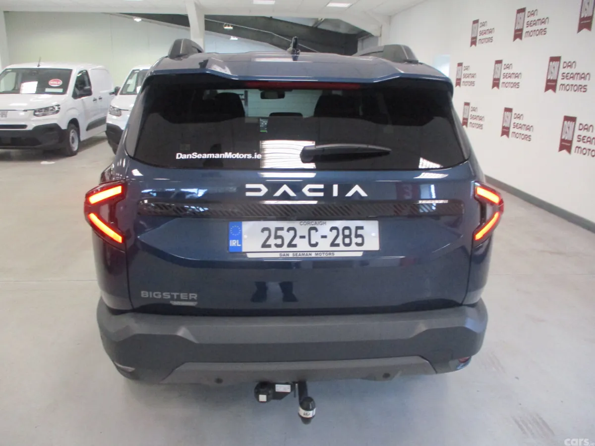Dacia Bigster Hatchback, Petrol Hybrid, 2025, Blue