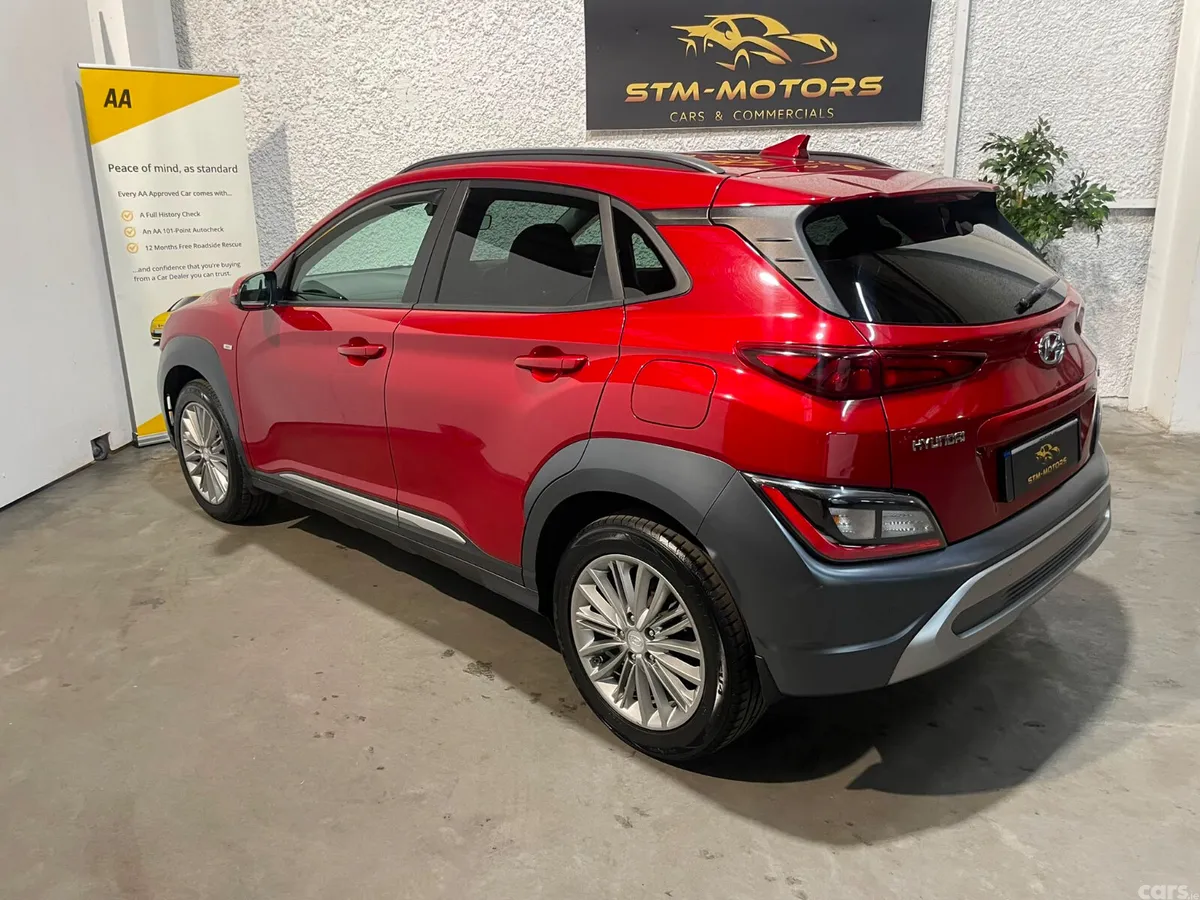 Hyundai KONA MPV, Diesel, 2021, Red
