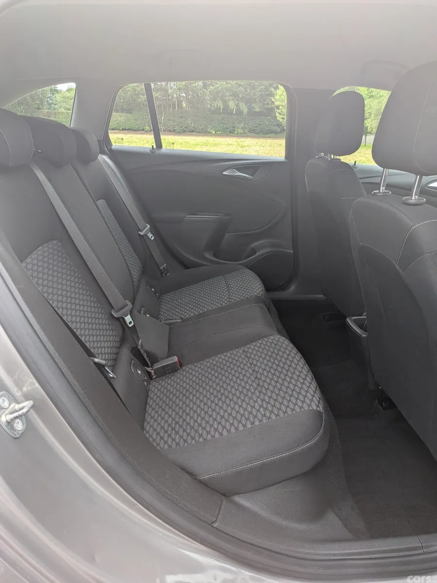 Opel Astra Estate, Diesel, 2017, Brown