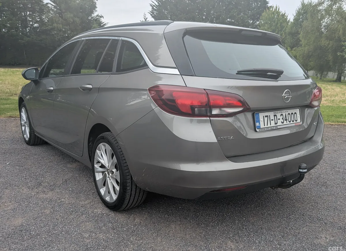 Opel Astra Estate, Diesel, 2017, Brown