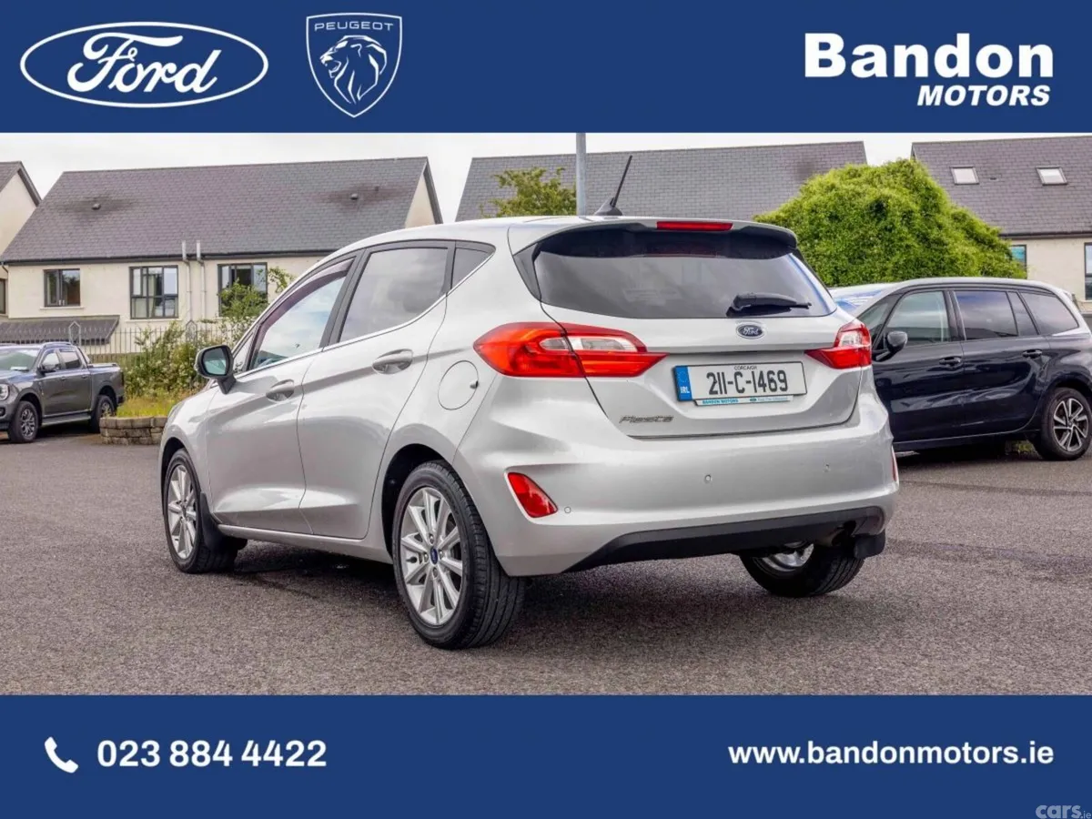 Ford Fiesta Hatchback, Petrol, 2021, Grey