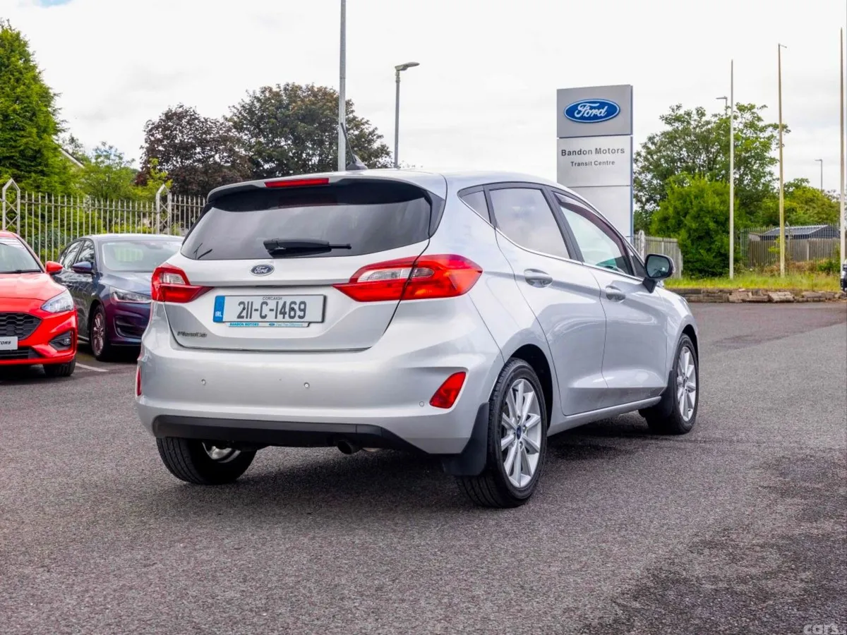 Ford Fiesta Hatchback, Petrol, 2021, Grey