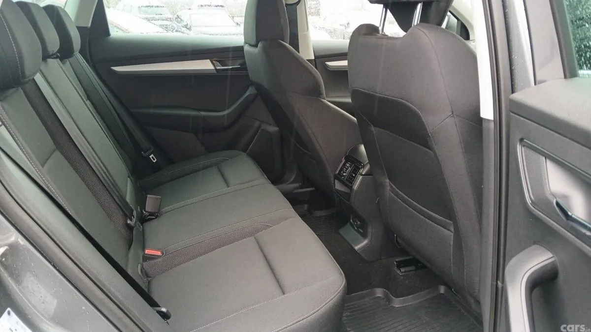 Skoda Karoq Estate, Diesel, 2025, Grey