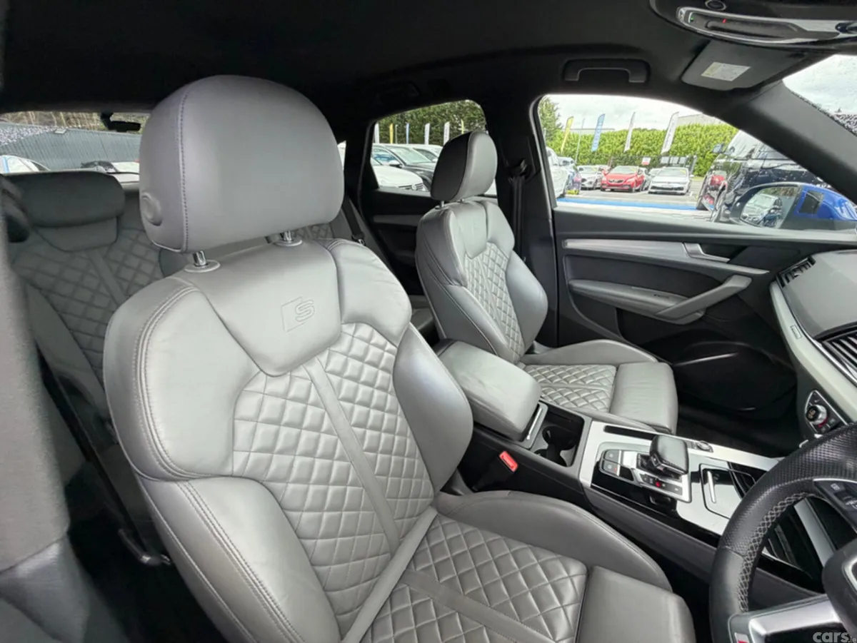 Audi Q5 SUV, Diesel, 2022, Blue