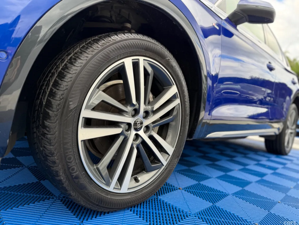 Audi Q5 SUV, Diesel, 2022, Blue