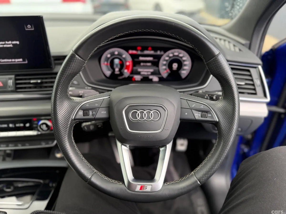 Audi Q5 SUV, Diesel, 2022, Blue