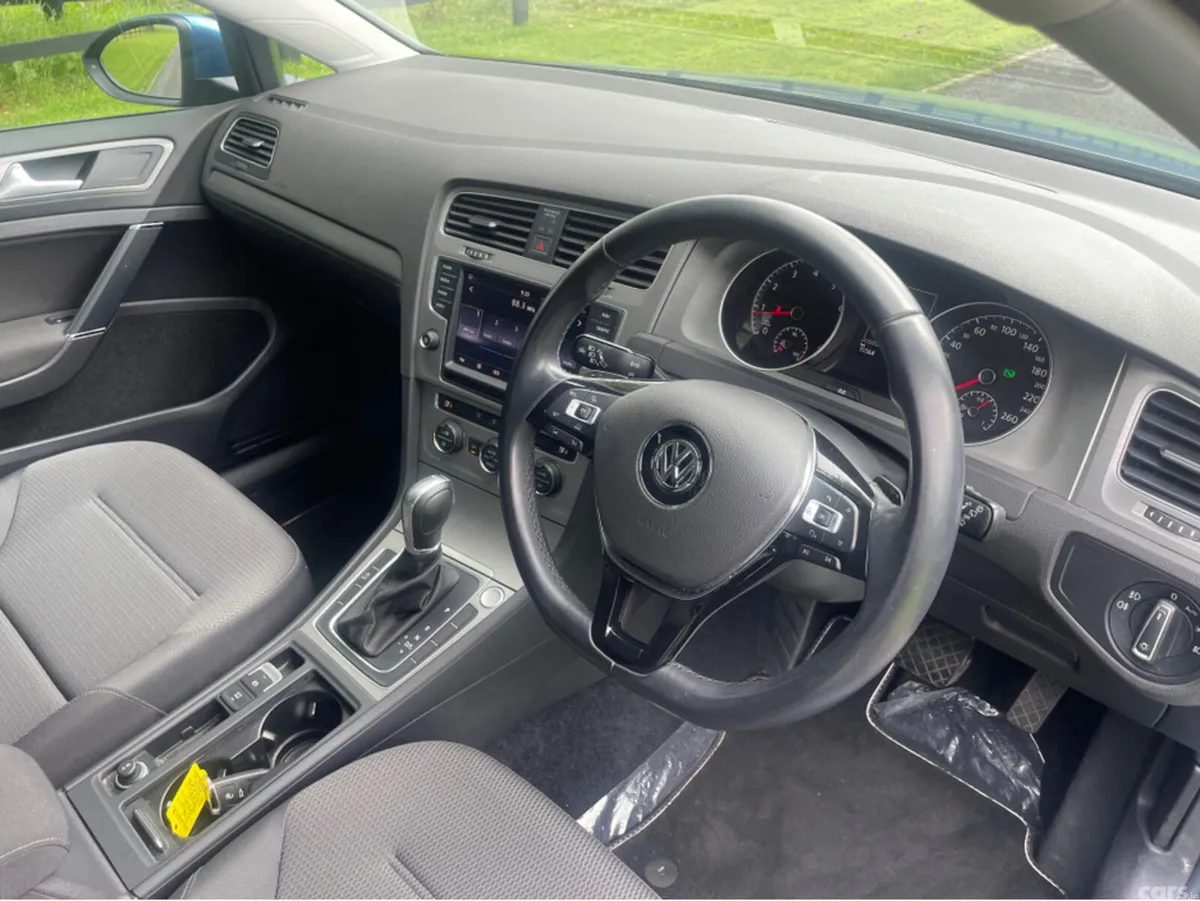 Volkswagen Golf Hatchback, Petrol, 2017, Blue