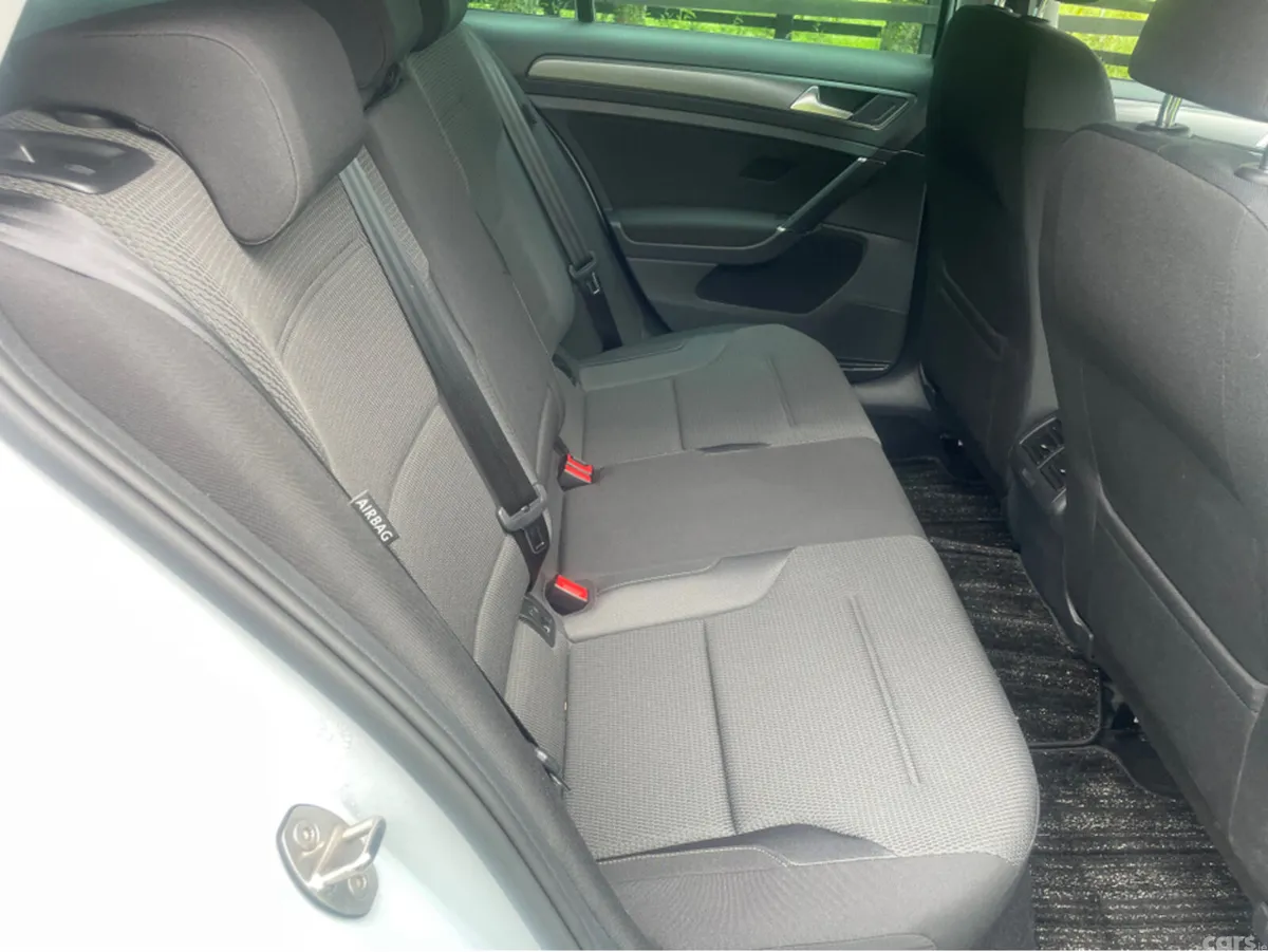 Volkswagen Golf Hatchback, Petrol, 2019, Silver