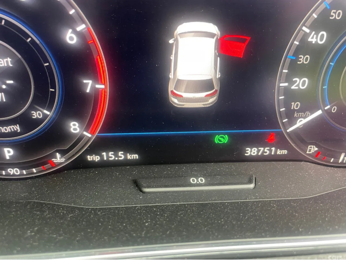 Volkswagen Golf Hatchback, Petrol, 2019, Silver
